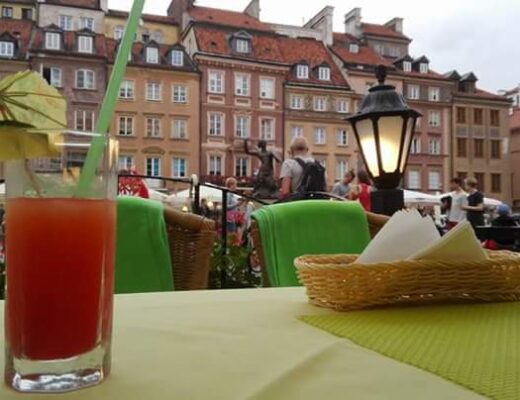 בית קפה מול פסל בת הים, ורשה